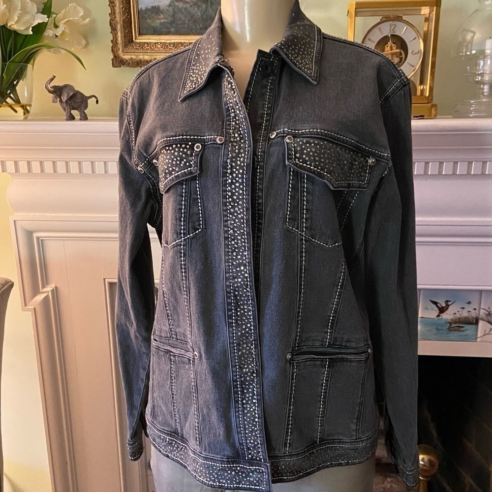 Diane Gilman rhinestone jeans jacket in midnight blue. Fun garment for you.